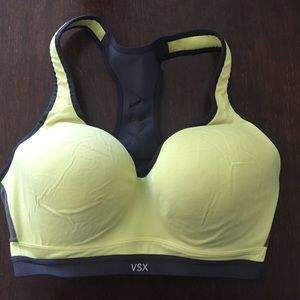 Victoria Secret Sports Bra 34DD